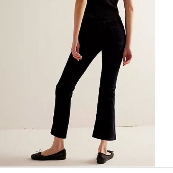 Free People “In My Feelings” Black Velvet Crop Trousers Size M EUC - Picture 2 of 4